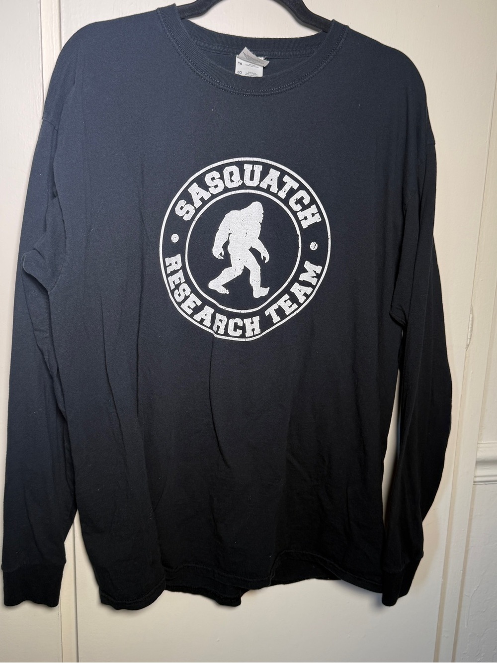 Sasquatch Research Team Black Long Sleeve Shirt Bigfoot Unisex XL